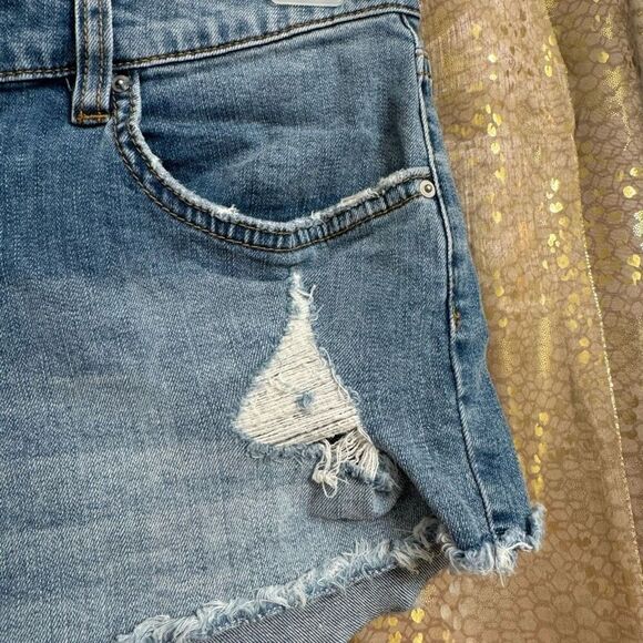 Billabong Tie Front Lite Hearted Denim Raw Hem Shorts Size 28 - Picture 6 of 10